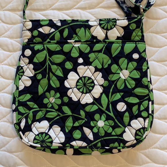 Vera Bradley Crossbody NWOT - Picture 3 of 8